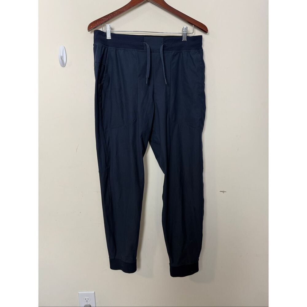 Lululemon Men’s ABC Jogger Shorter 28 Navy Blue Athletic Lounge Joggers Size L